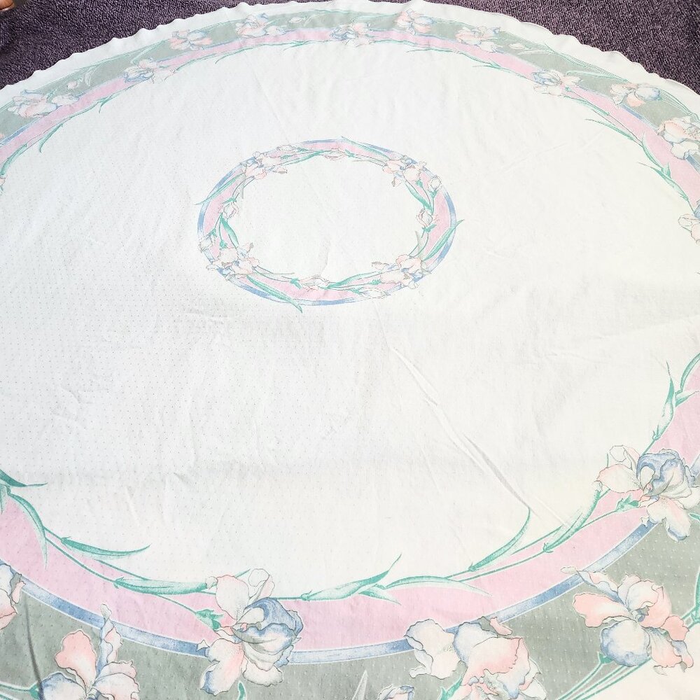 Sunweave Vintage 64" Round TableCloth White/Green/Blue/Pink